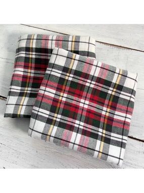 2 Pottery Barn Denver Plaid Linen Cotton EURO Pillow Shams Holiday Green Red 26"